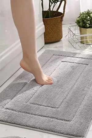 GRANNY SAYS Gray Bathroom Rugs